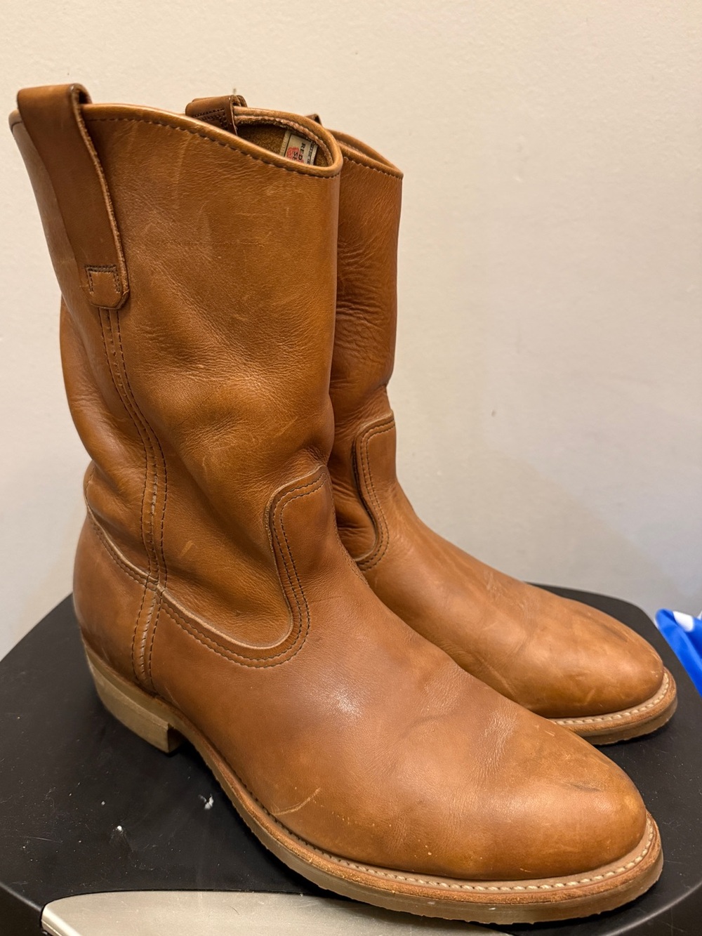 Red Wing Pecos Vintage 11 E pull on light brown boots